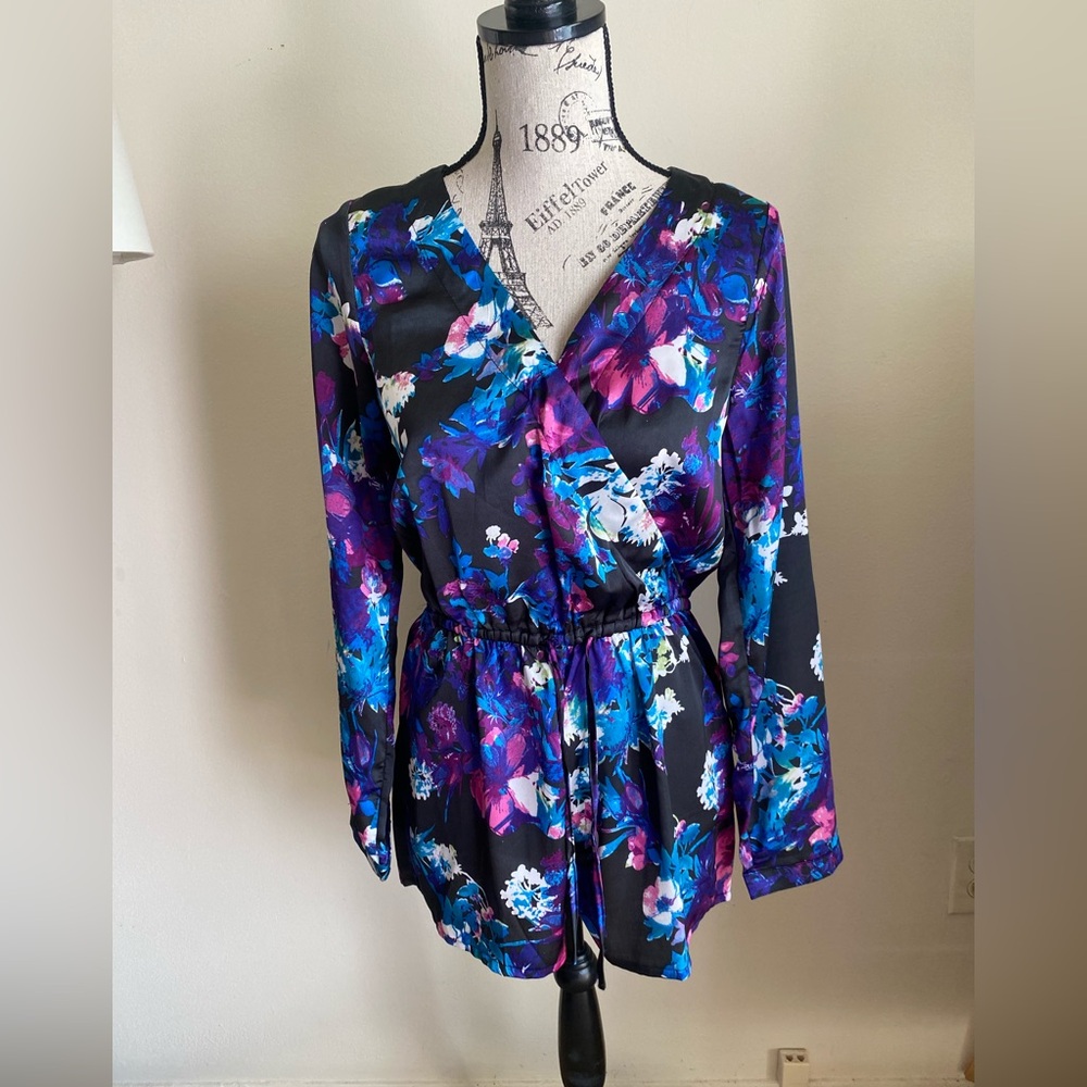 Penelope Tree Silky Satin Surplice Floral long sleeve Romper